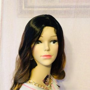 Synthetic silky Women Middle Part Wig
 Straight Wig synthetic fall machine made
